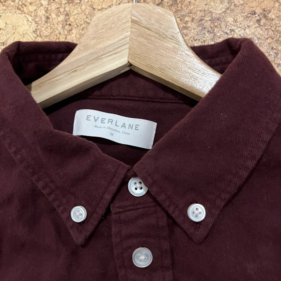 Everlane Men's Burgundy Shirt - Picture 2 of 4
